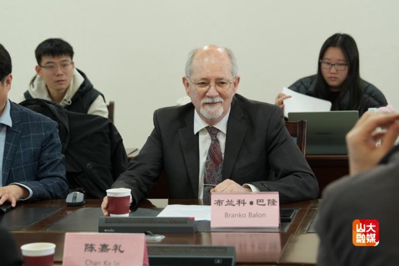 國(guó)際前沿學(xué)術(shù)講座第一期“人工智能時(shí)代的文明交流,、創(chuàng)新與人類(lèi)和平發(fā)展”舉行